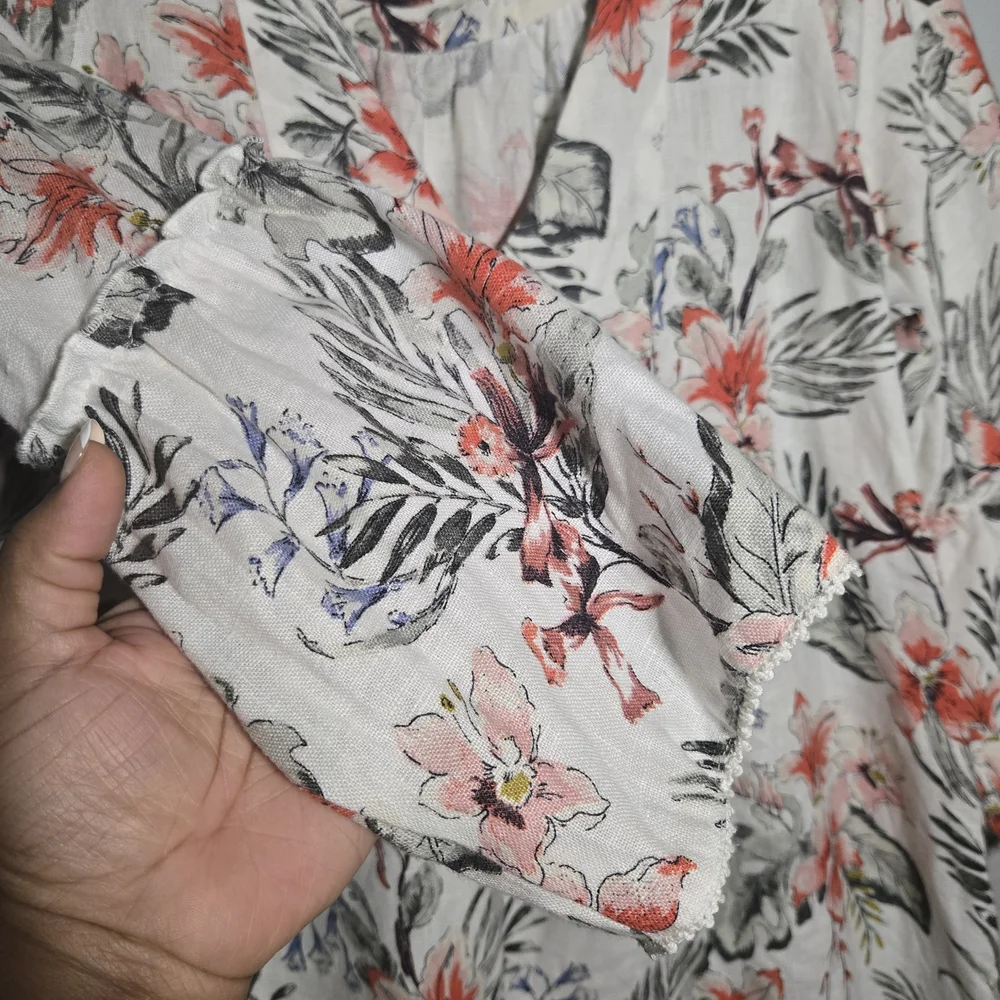 Zara Basic‎ Floral Peplum Blouse V-Neck Long Sleeve Size Medium